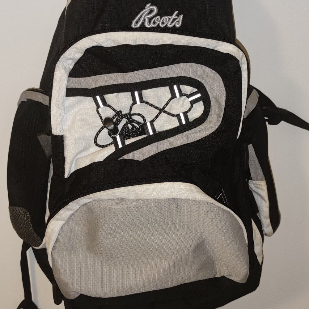 Roots backpack - Picture 2 of 3